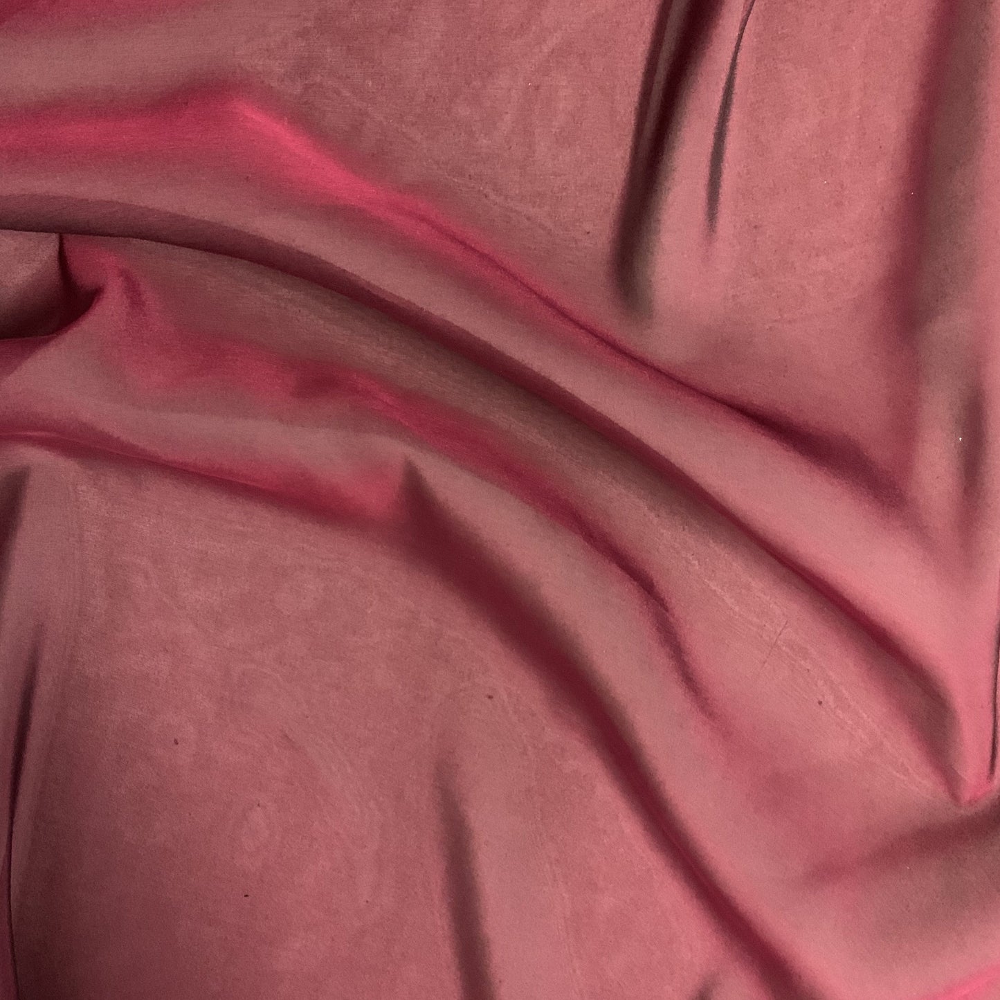 silk georgette presenting the shirazi color version of a Lightweight sheer floaty pure silk with excellent drape great for layering and gathering