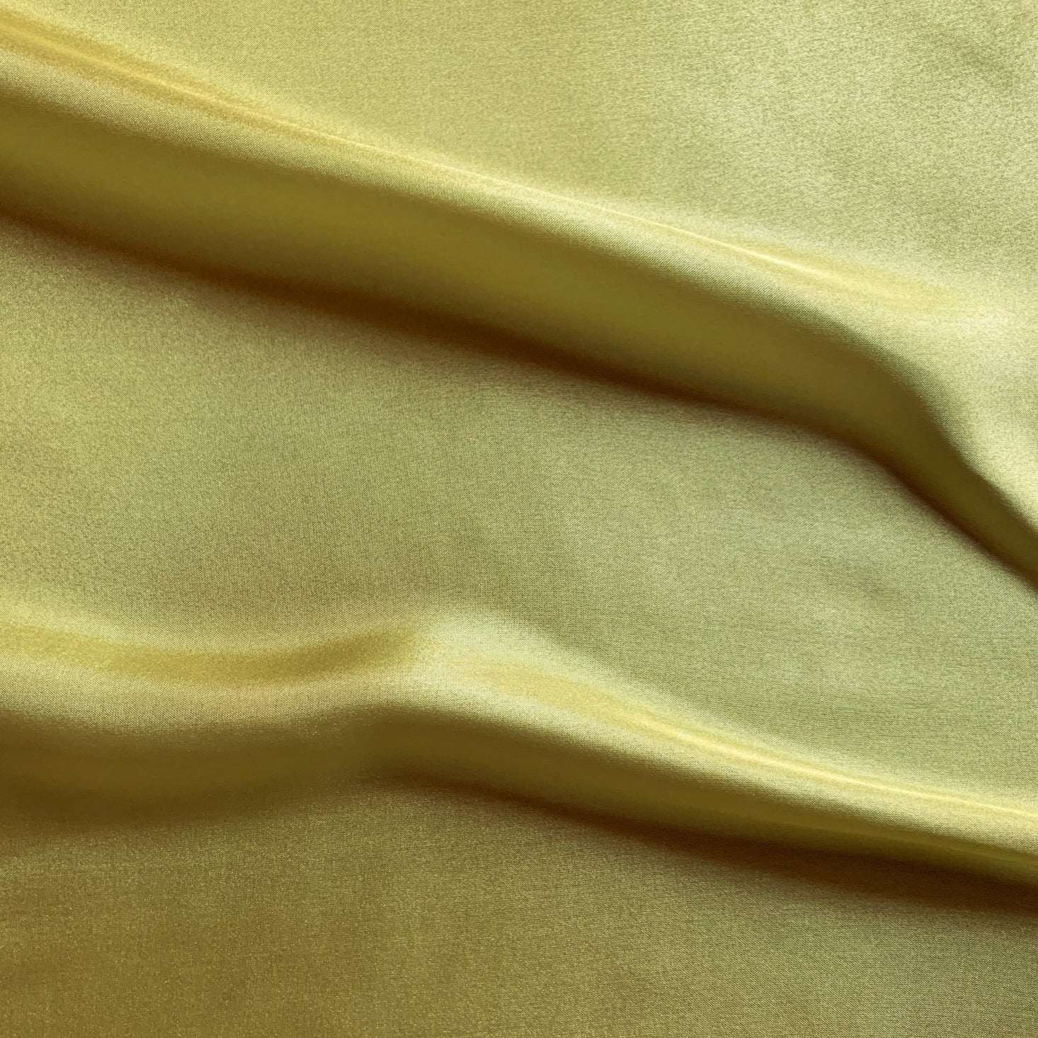  jap silk 115cm presenting the PISTACHIO color version of la ight weight mulberry pure silk with fluid drape and natural sheen