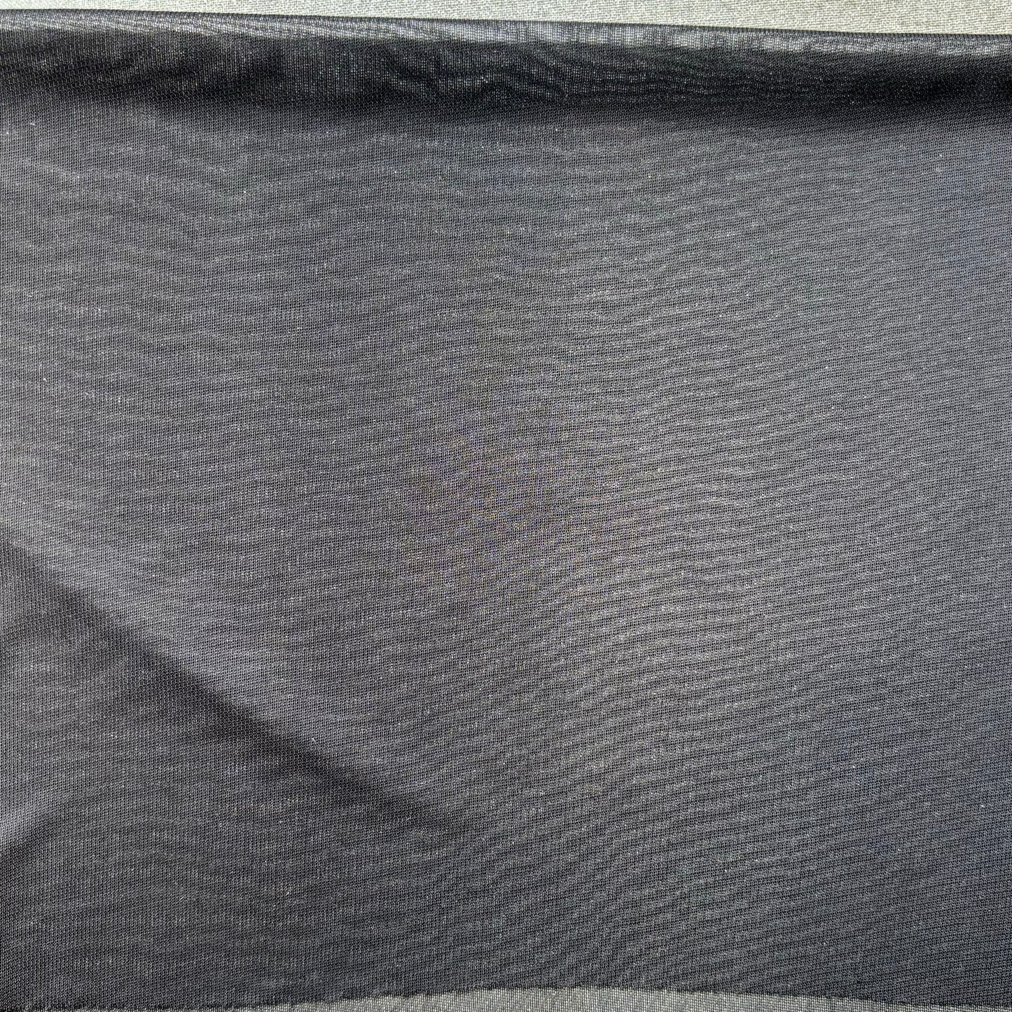 Displaying a fine pure polyester Mesh 