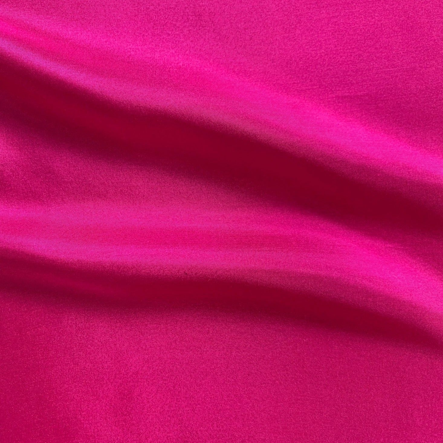 jap silk 115cm displaying the vibe color version of a light weight mulberry pure silk with fluid drape and natural sheen